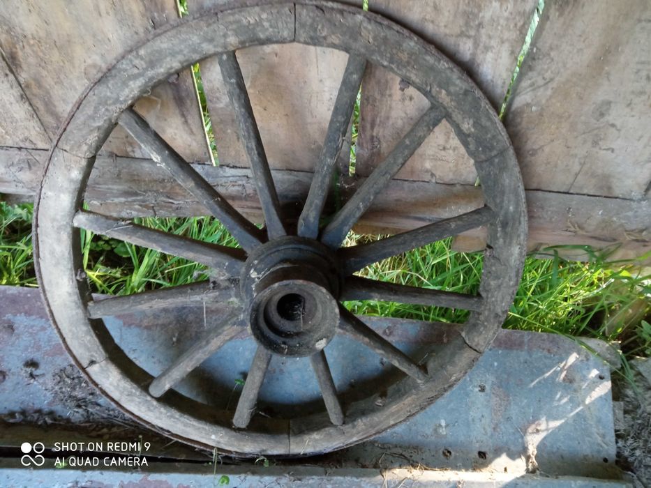 Stary kredens z lat 50 stara kołyska 1930