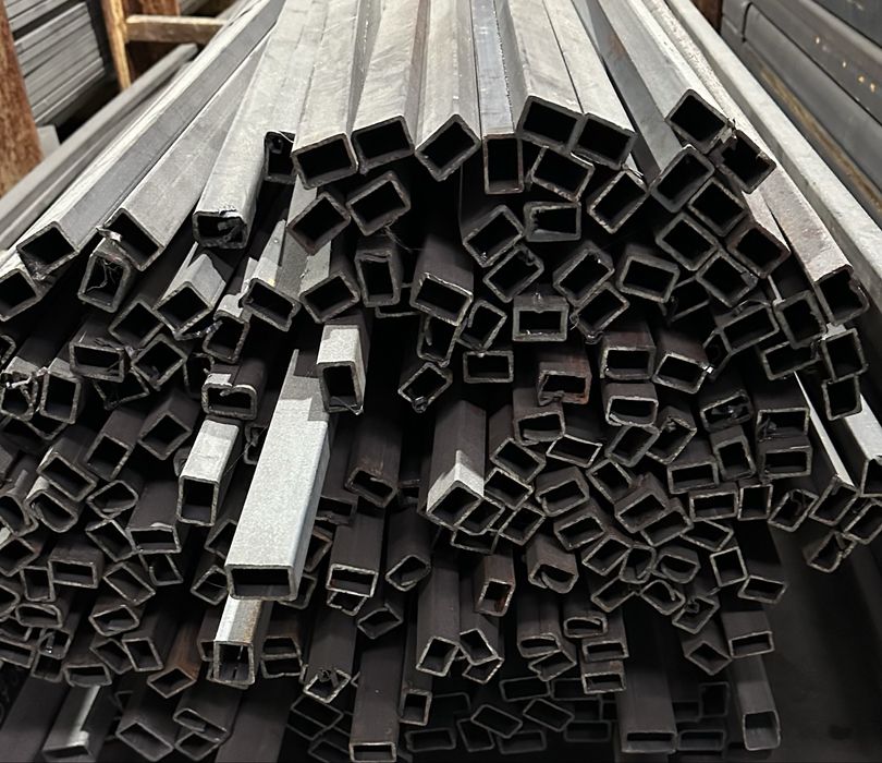 Продаж труби нової з невеликими дефектами