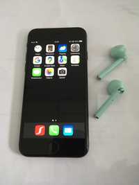 Smartfon Apple iPhone 7 2 GB / 32 GB czarny A1778