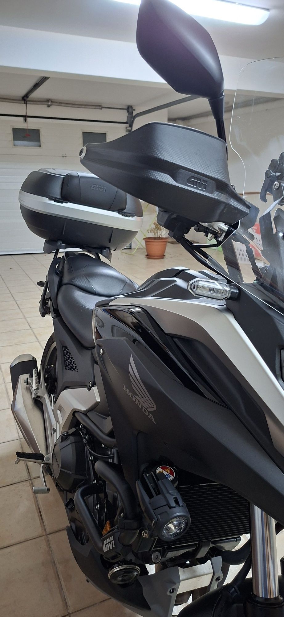 Mota Honda NC750X, Ano 2023  6.300 km