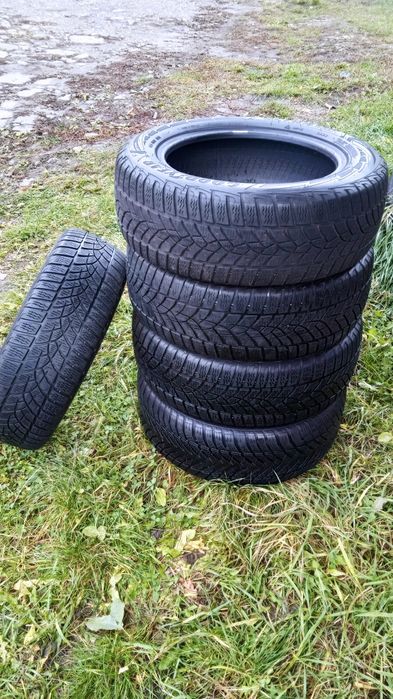 Зимняя резина 205 60 R16 Goodyear