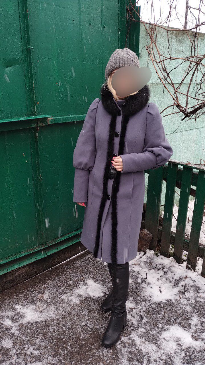 Зимние женское пальто с натуральным мехом