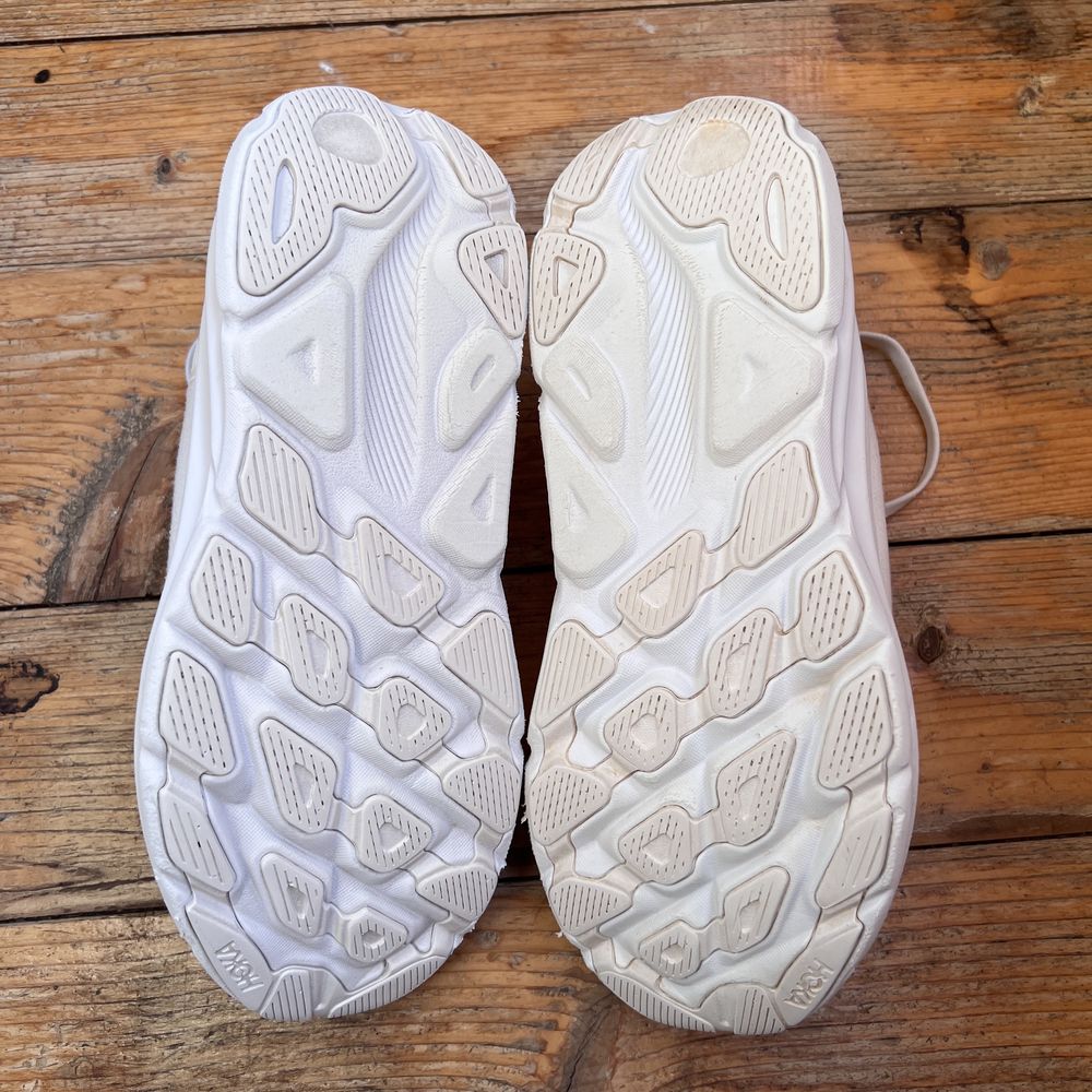 Кросівки Hoka Clifton 9 1127896 розмір 41 оригінал