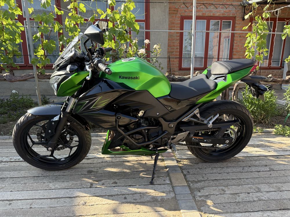 Продам мотоцикл Kawasaki Z300 2016г.