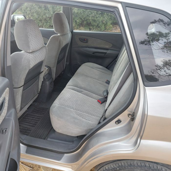 Hyundai Tucson CRDI 2.0
Ano de fabrico: setembro de 200