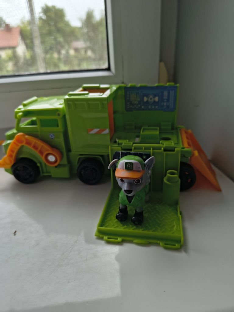 Auta psi patrol Rocky