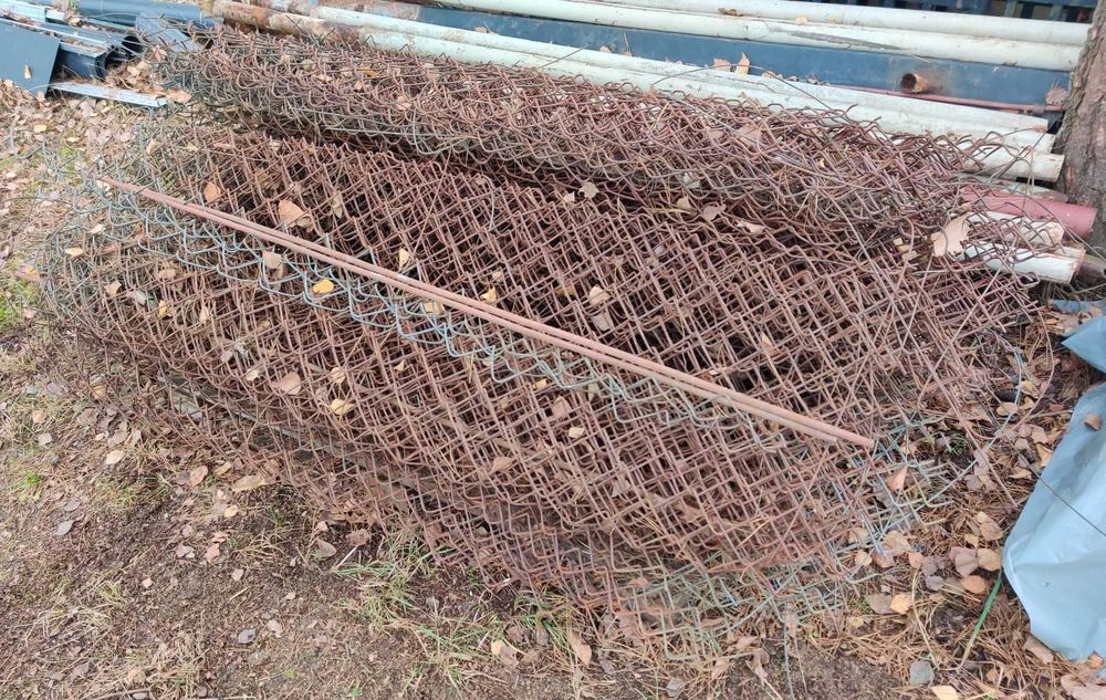 Siatka ogrodzeniowa 30 m po demontażu