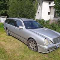 Mercedes Benz E200