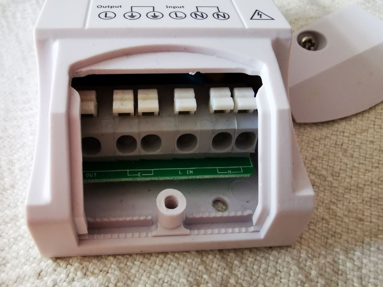 Sonoff TH16 WiFi Smart Switch przełącznik inteligentny 16A nowy