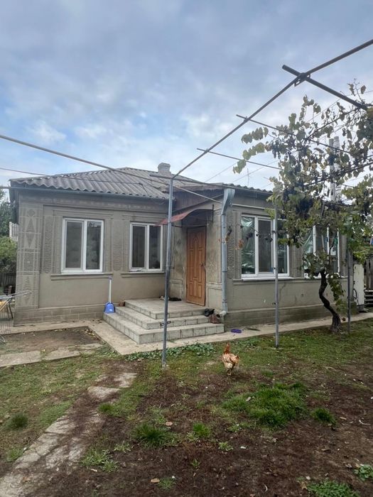 Власний будинок  в центрі