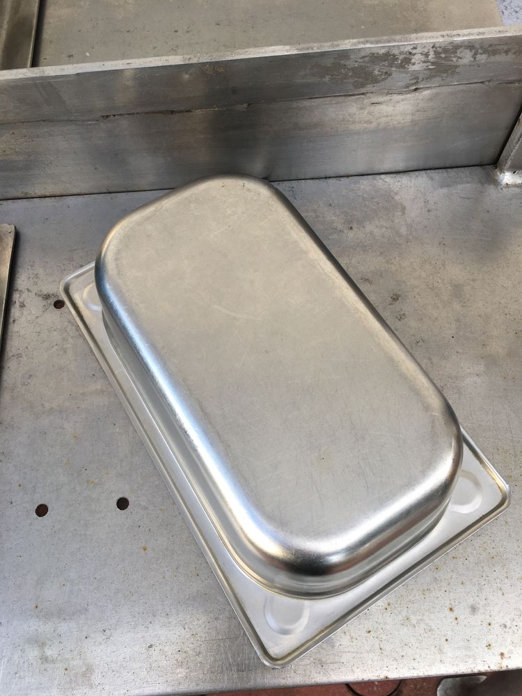 Pojemnik metalowy miska