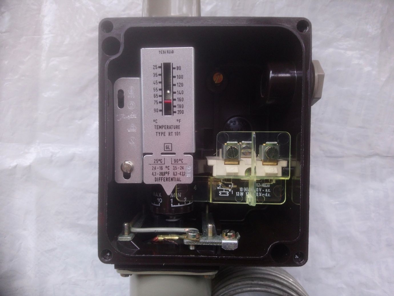 Термостат Danfoss (Дания) RT 101 17-5003 ( 25-90 °C) - новый.