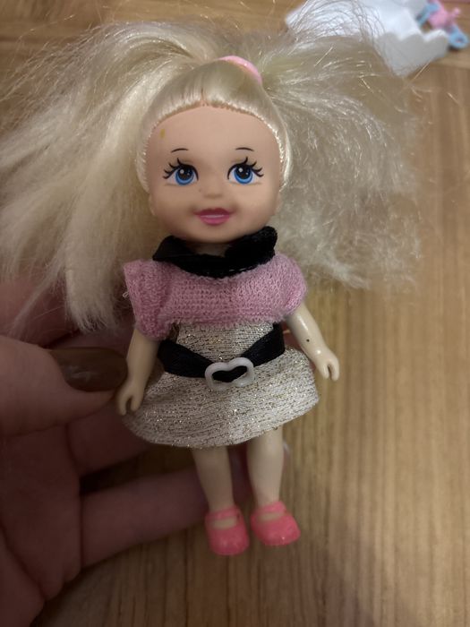 Laleczka mały świat dziewczynki mój salon 4Kidz