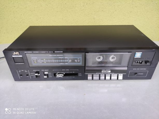 Magnetofon JVC KD-V200