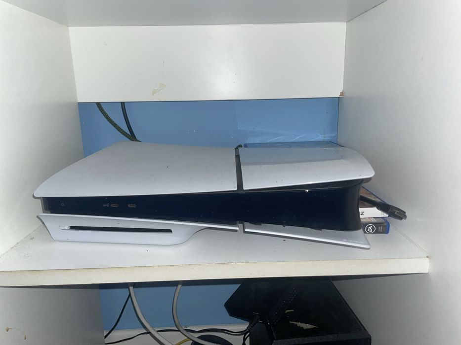 Playstation 5 Slim + Comando + Monitor