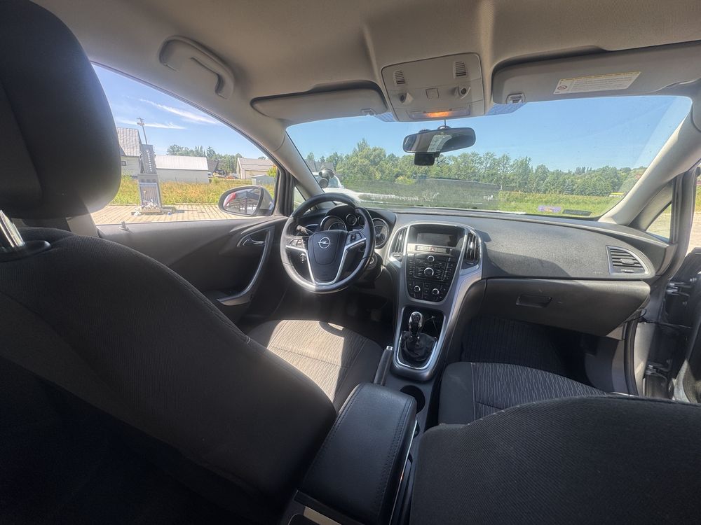 Opel Astra j 1.7 cdti 2013