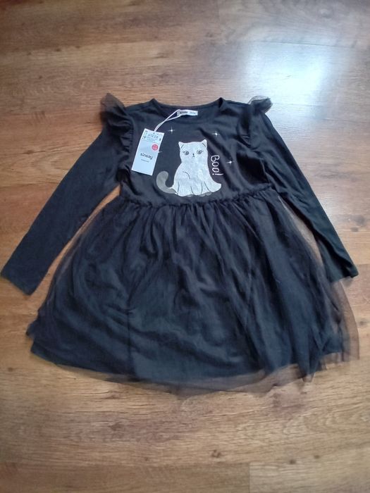 Zestaw nowych ciuszków r.122/128