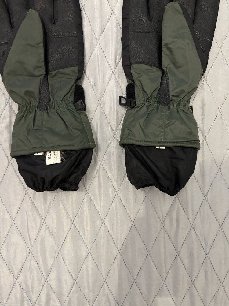 Luvas Gore-Tex como novas