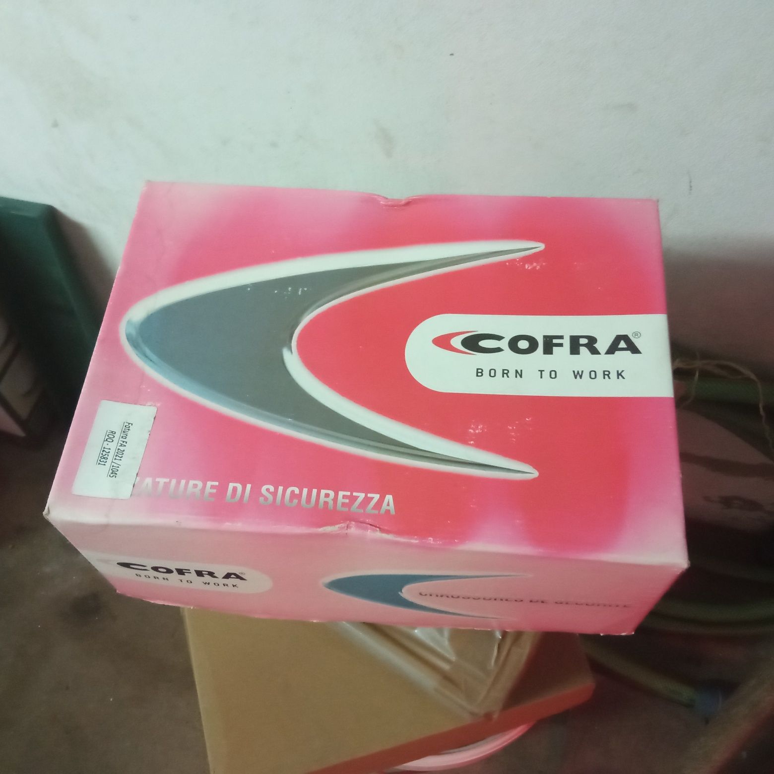 Vendo botas de trabalho biqueira de aço  novas 30€