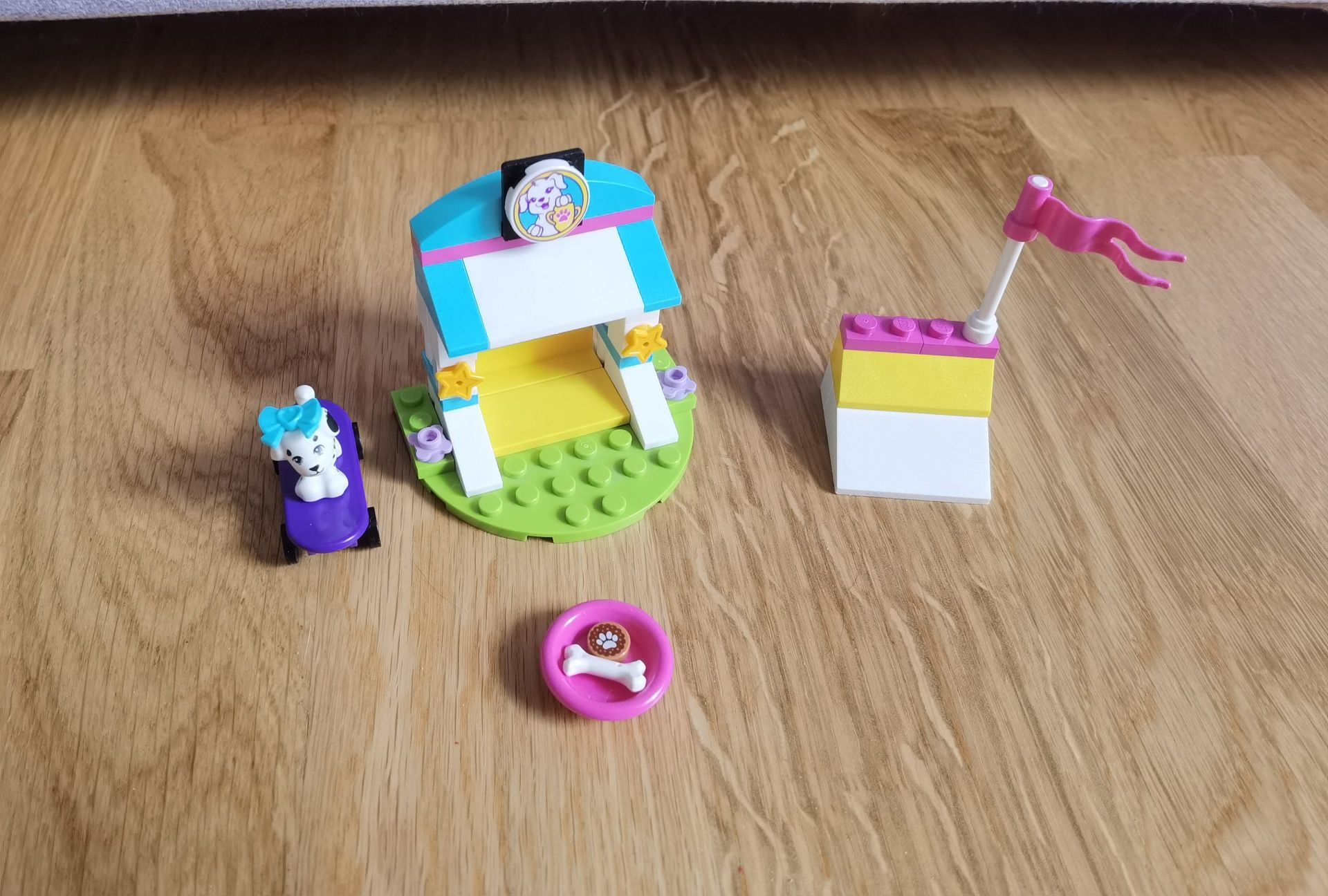 Lego Friends 41304 Sztuczki i przysmaki dla piesków