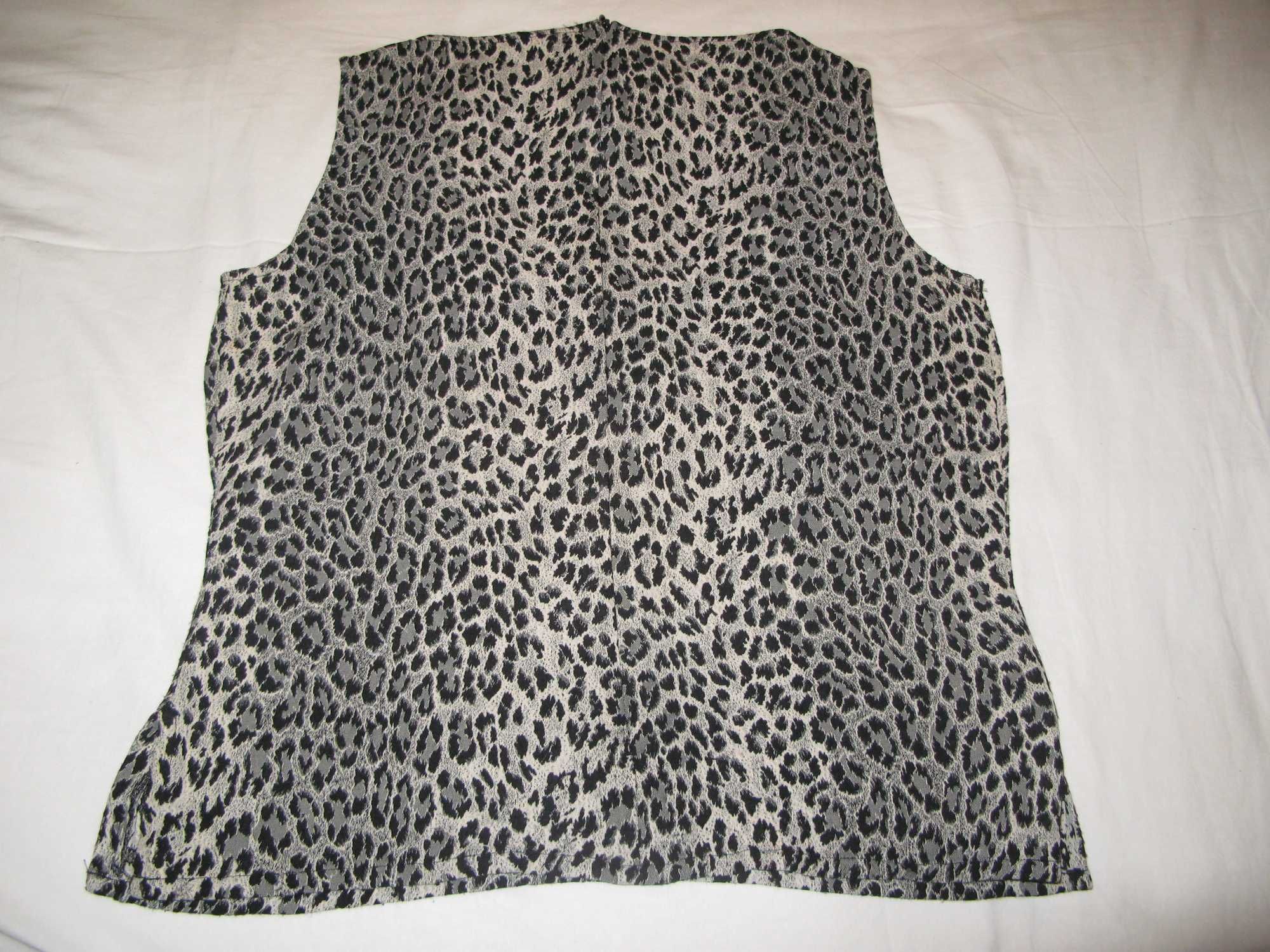 Blusa com padrão pele de leopardo (Corte Inglês)