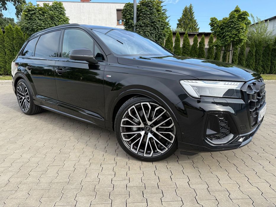 Audi Q7 Audi Q7 3.0 TDI Quattro 7os S line x2 czerwone pasy hak radary