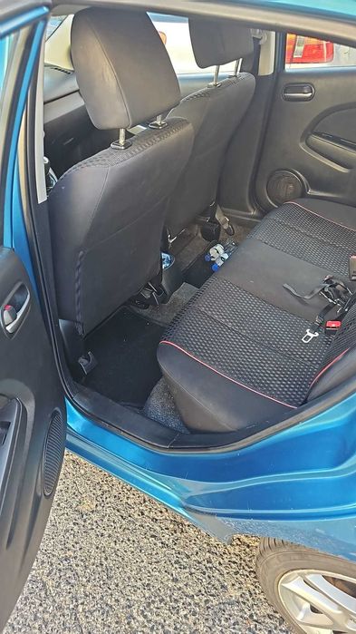 Mazda3 azul em bom estado!