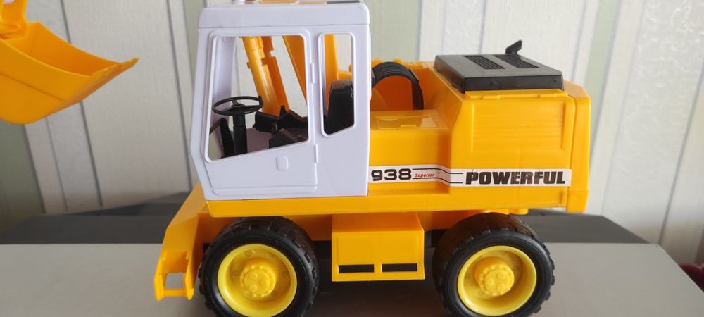 Продам новий інерційний трактор