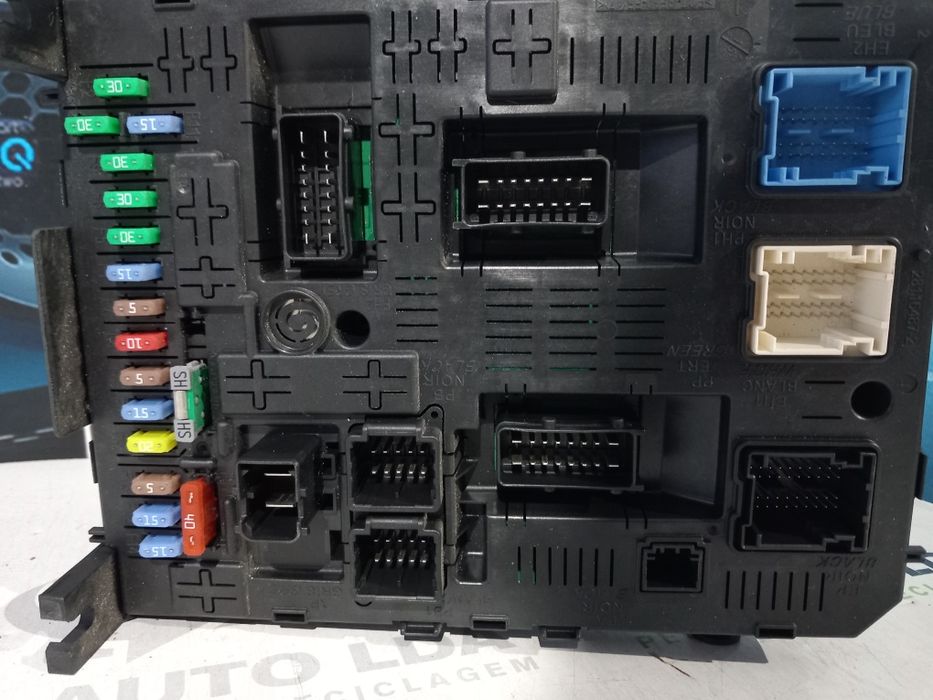Caixa de fusíveis Peugeot Partner Citroën Berlingo