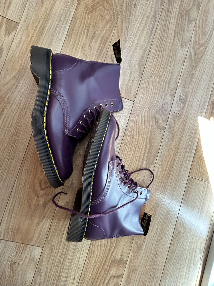 Dr. martens by solovair