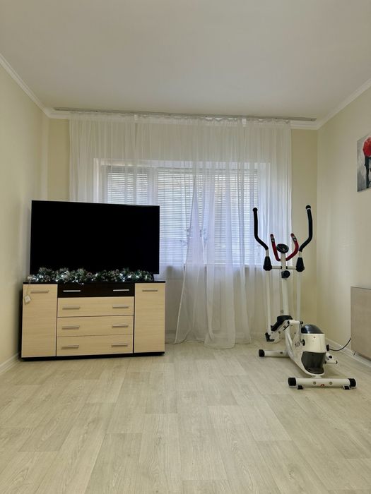 Дом возле центрального рынка