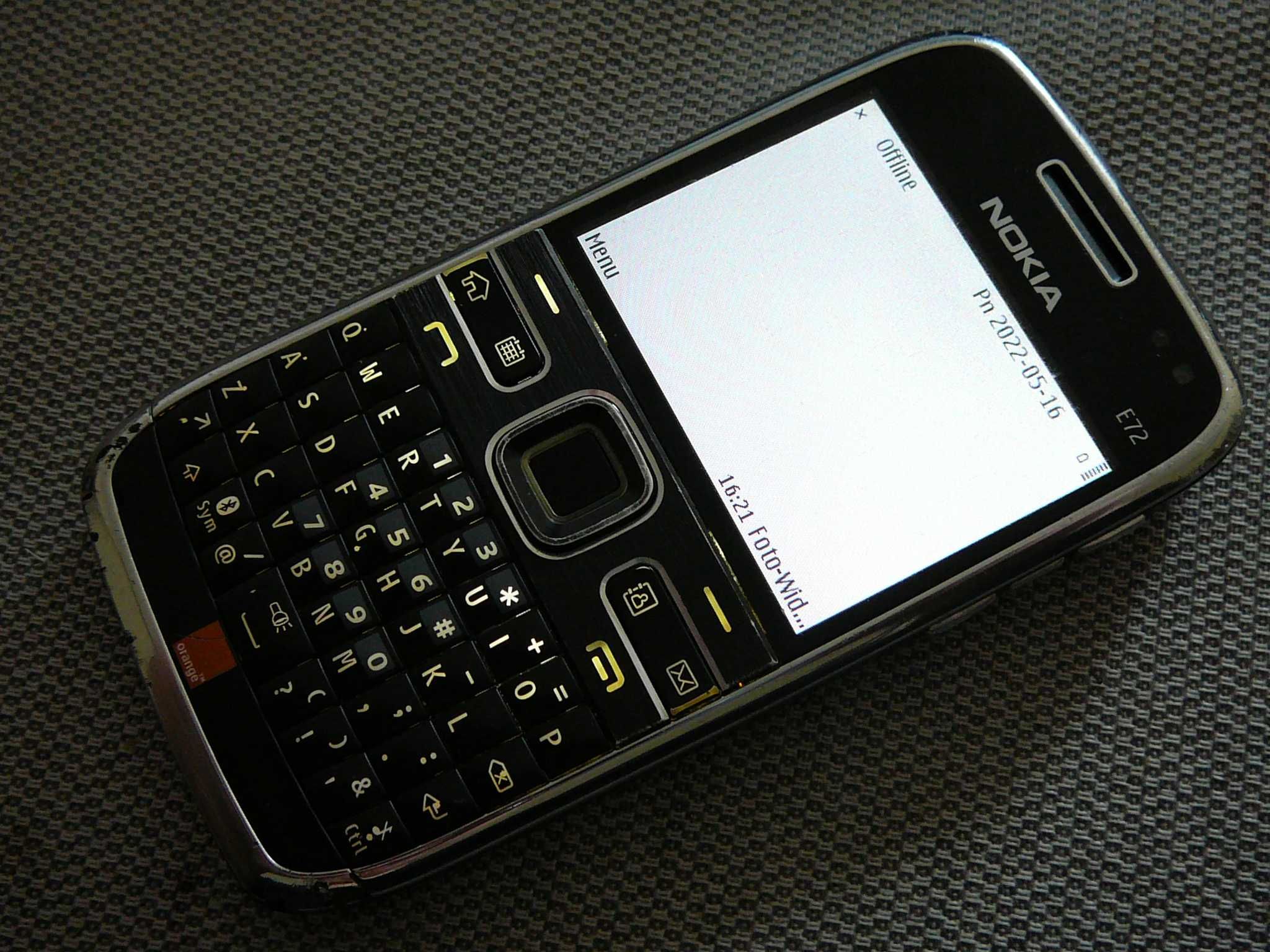 Nokia E72 Orange Nju Mobile.