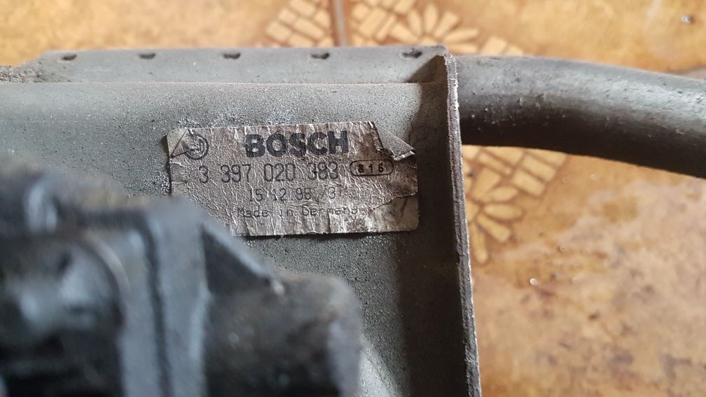 Mechanizm wycieraczek silniczek Sprinter 1999r. Bosch 3397.