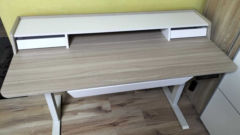 Elektryczne biurko stojące, 140 x 65 cm, stół z regulacją wysokości