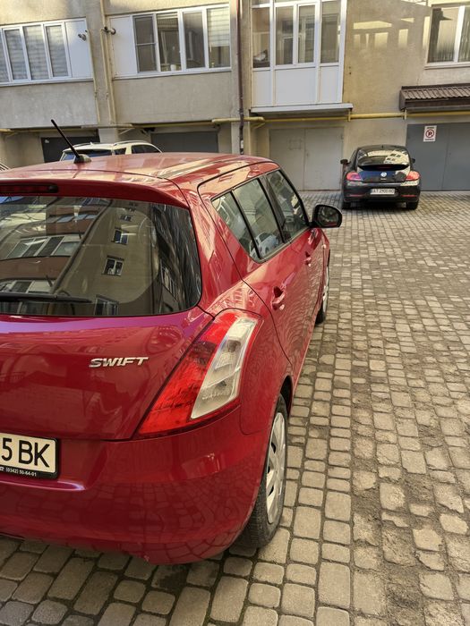 Suzuki Swift 2012 1.2 benzyn automat