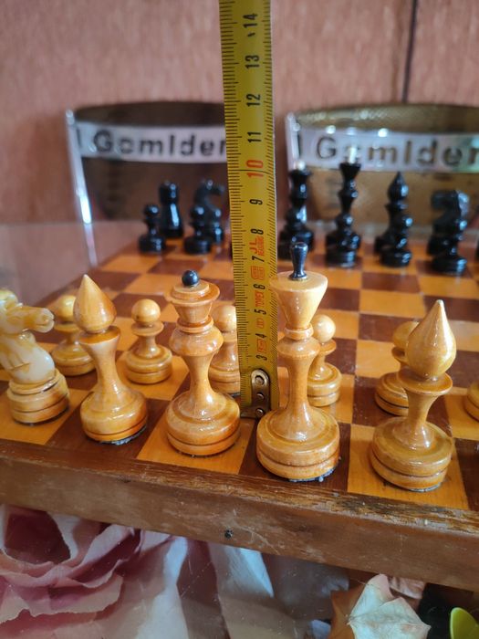 Набор игровой для детей и взрослых  шахматы. Доска 32х32 см.