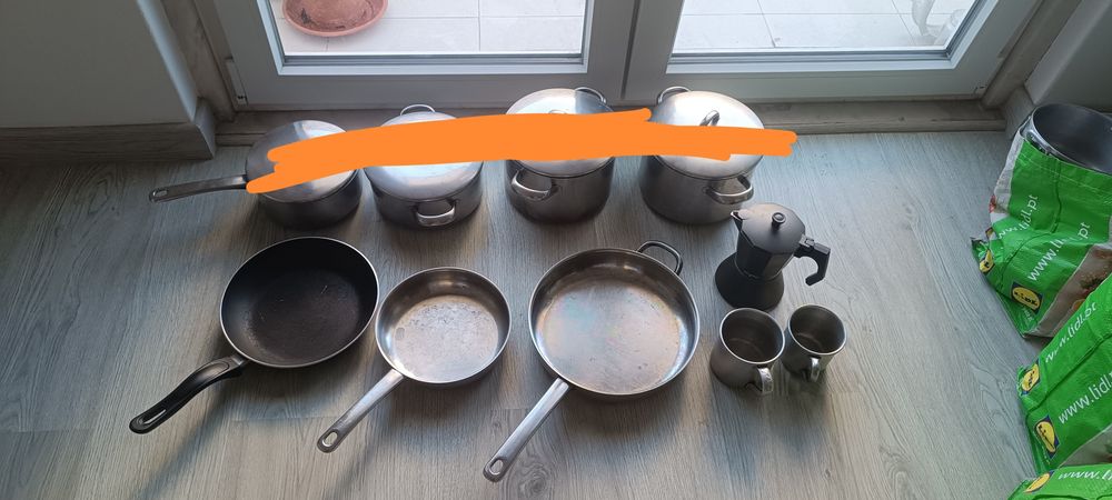 Loiça e artigos de cozinha variado