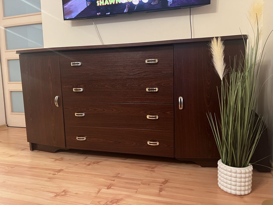Komoda duża 160!cm długości, 45 - 50 cm szerokosc