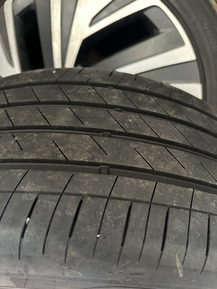 Резина на VW ID4 235/45 R21, 255/40 R21 GOOD YEAR efficient grip