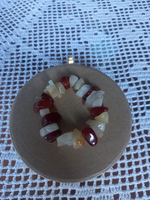 Pulseira de pedrinhas