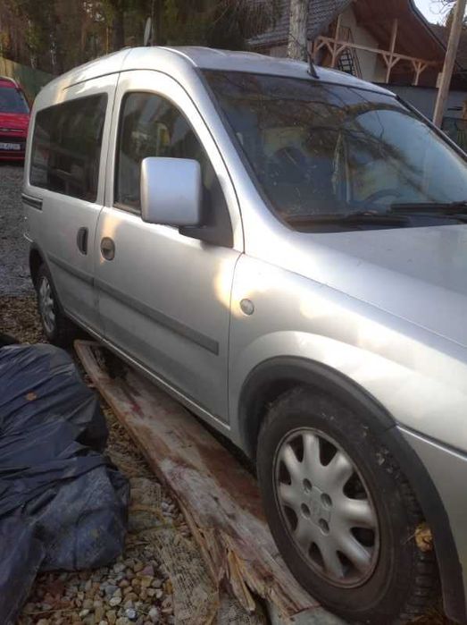 Opel Combo 2007 Ważny przegląd i ubezpieczenie
