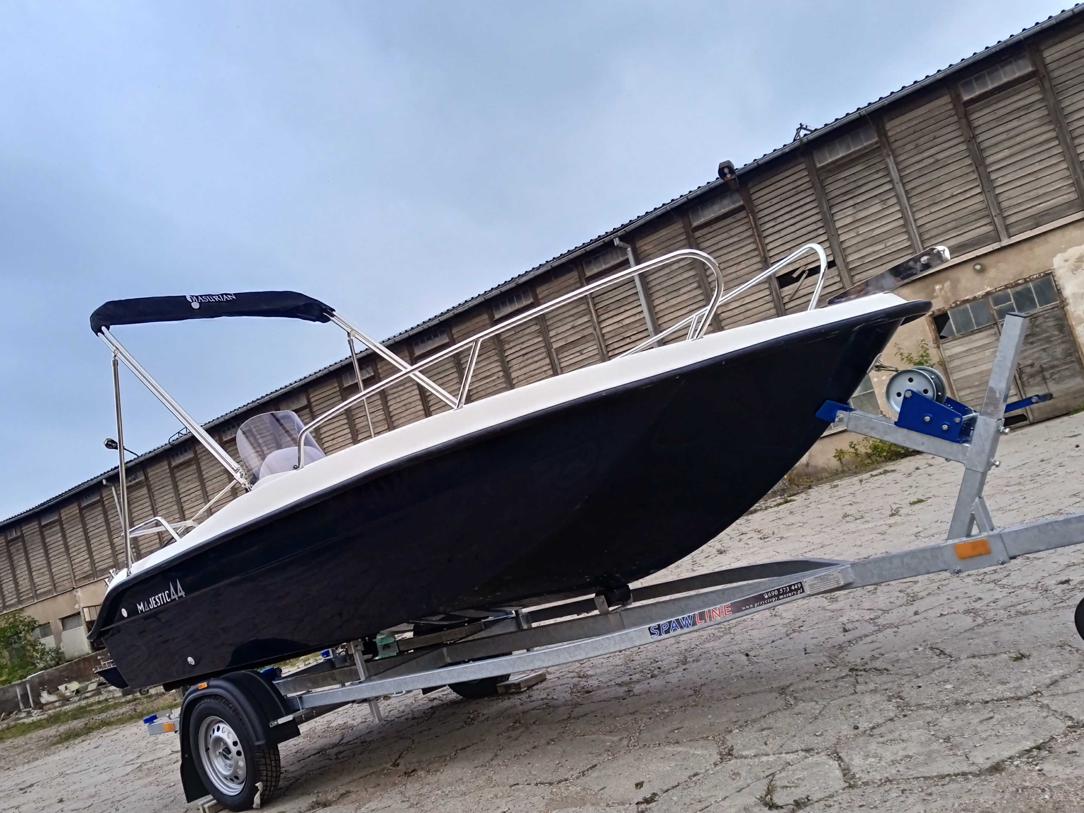Nowa łódź motorowa Masurian Majestic 44 + bimini, motorówka