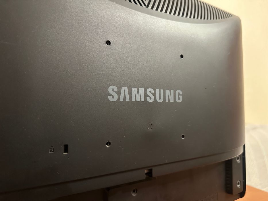 Monitor Samsung Syncmaster 226BW 22"