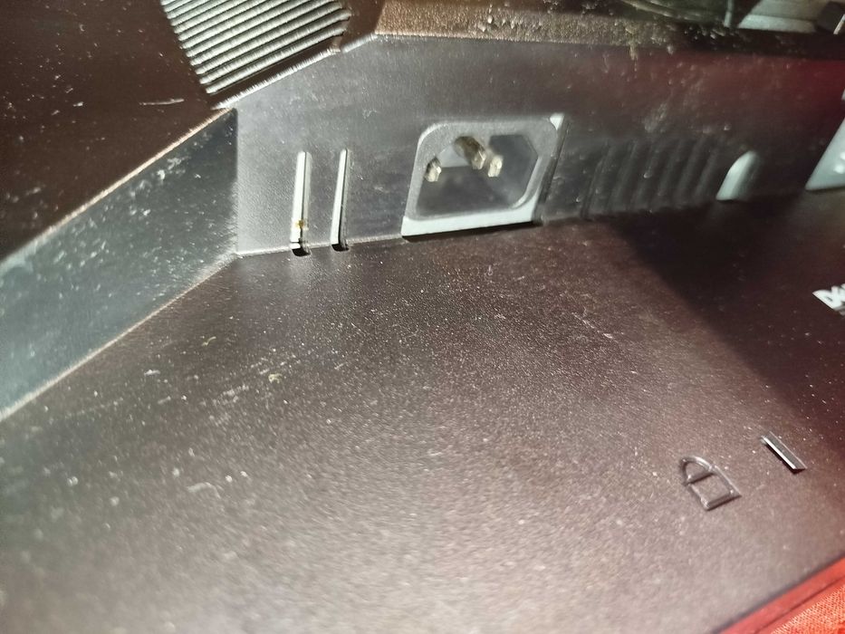 монитор Dell P2311hB