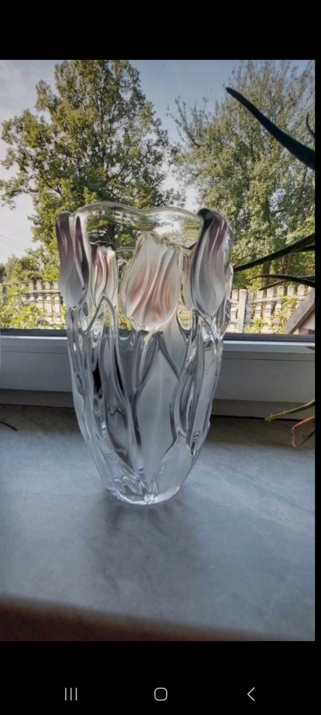 Wazon w tulipany