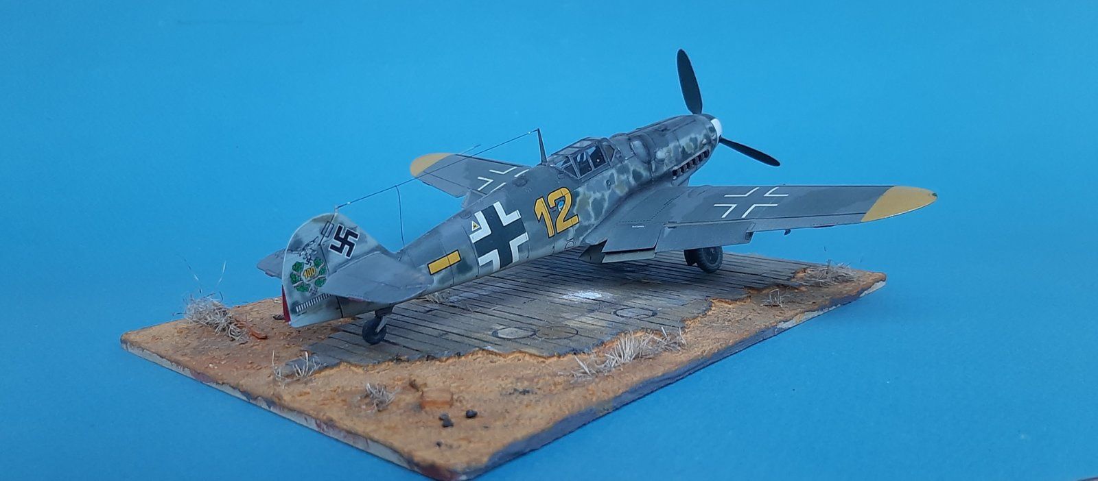 Модель самолета  Ме bf 109 G 6 1/48