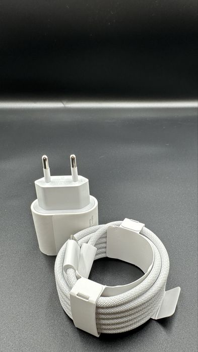 Zestaw Ladowarka 20W + Kabel z oplotem ze tkaniny Usb-C Usb-C 240W 2m