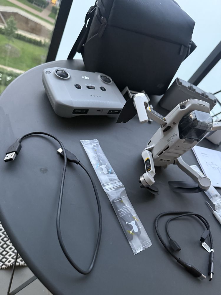 Dji mini 2 fly more combo