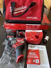 Набір дриль-шуруповерт Milwaukee 3404-20 M12 FUEL