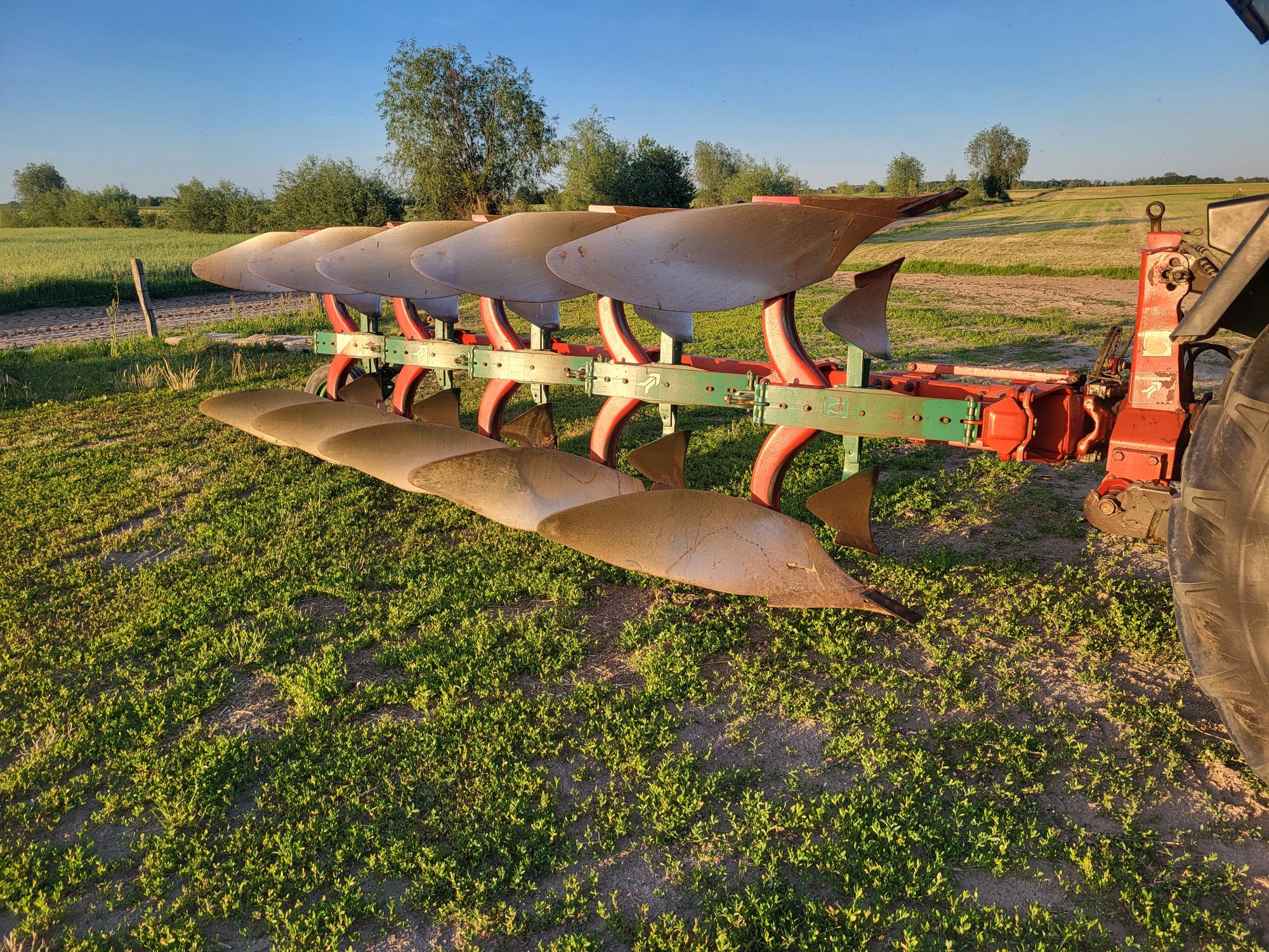Pług Kverneland ED 100 5 skibowy obrotowy 4+1